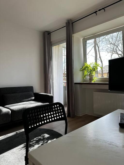 Apartment In Ruhiger Lage-Waschmaschine-Balkon ولفسبورج المظهر الخارجي الصورة