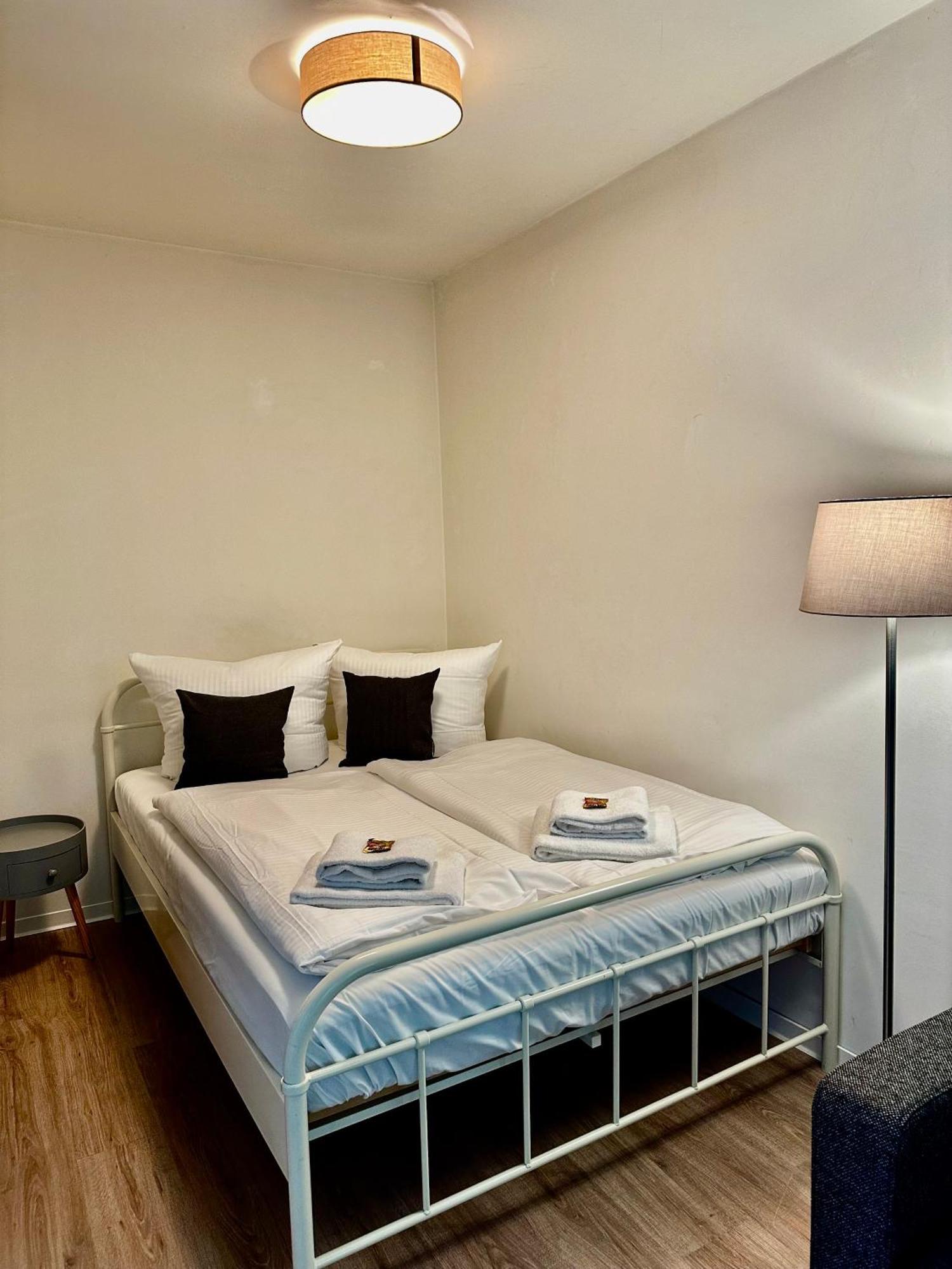 Apartment In Ruhiger Lage-Waschmaschine-Balkon ولفسبورج المظهر الخارجي الصورة